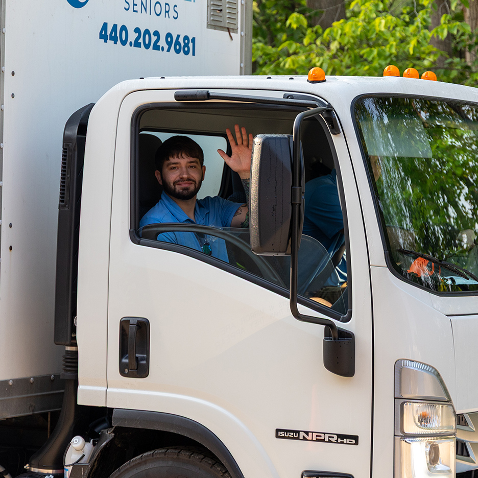 a bus parked on the side of a truck